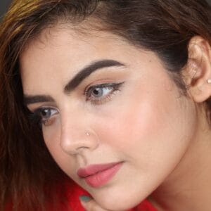 Silky Gray contact lens – photo 3